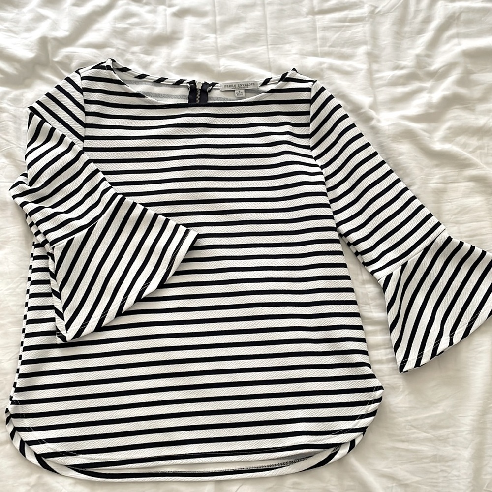 3/4 sleeve French style relaxed fit top